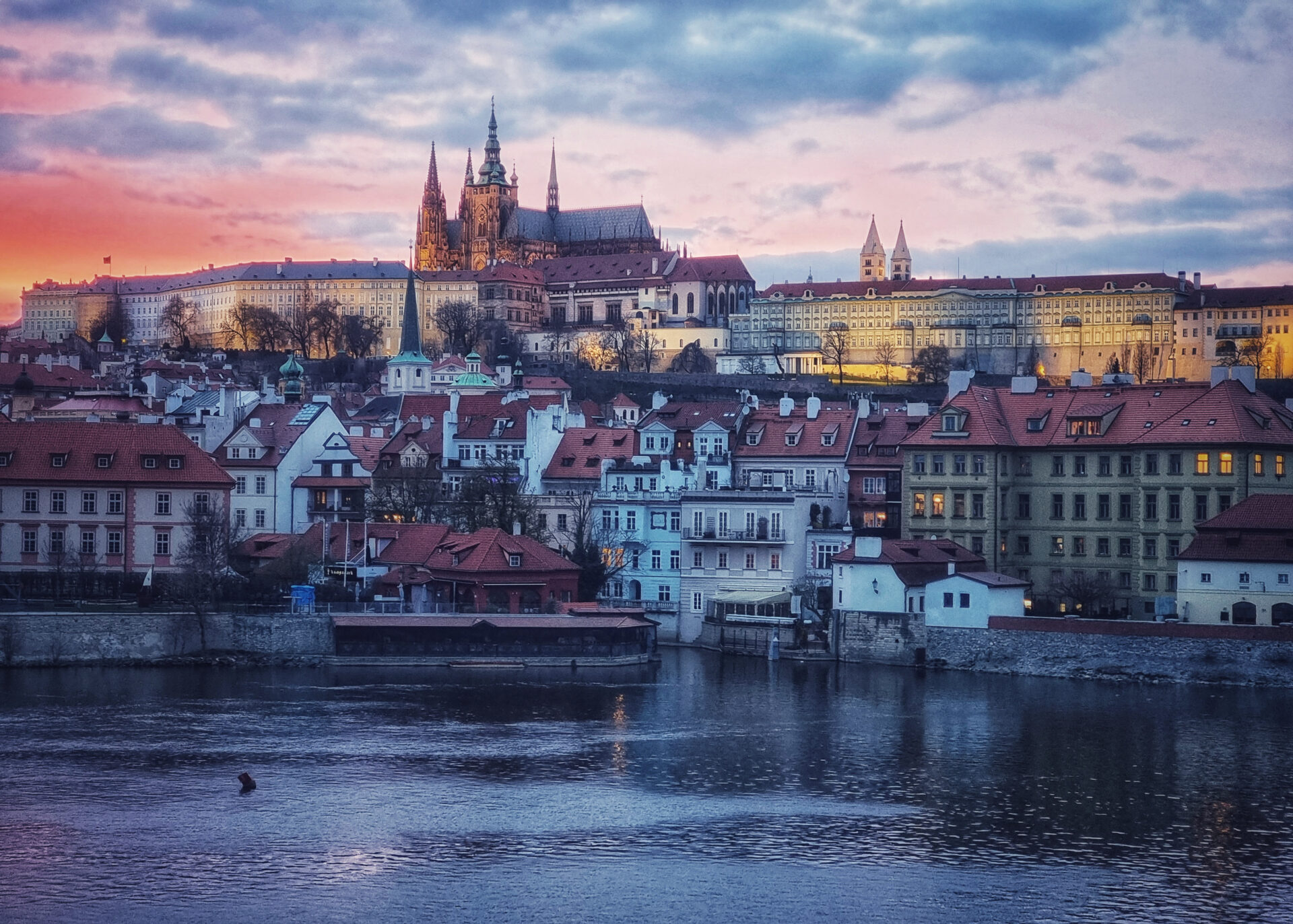 O svobodě a společenství